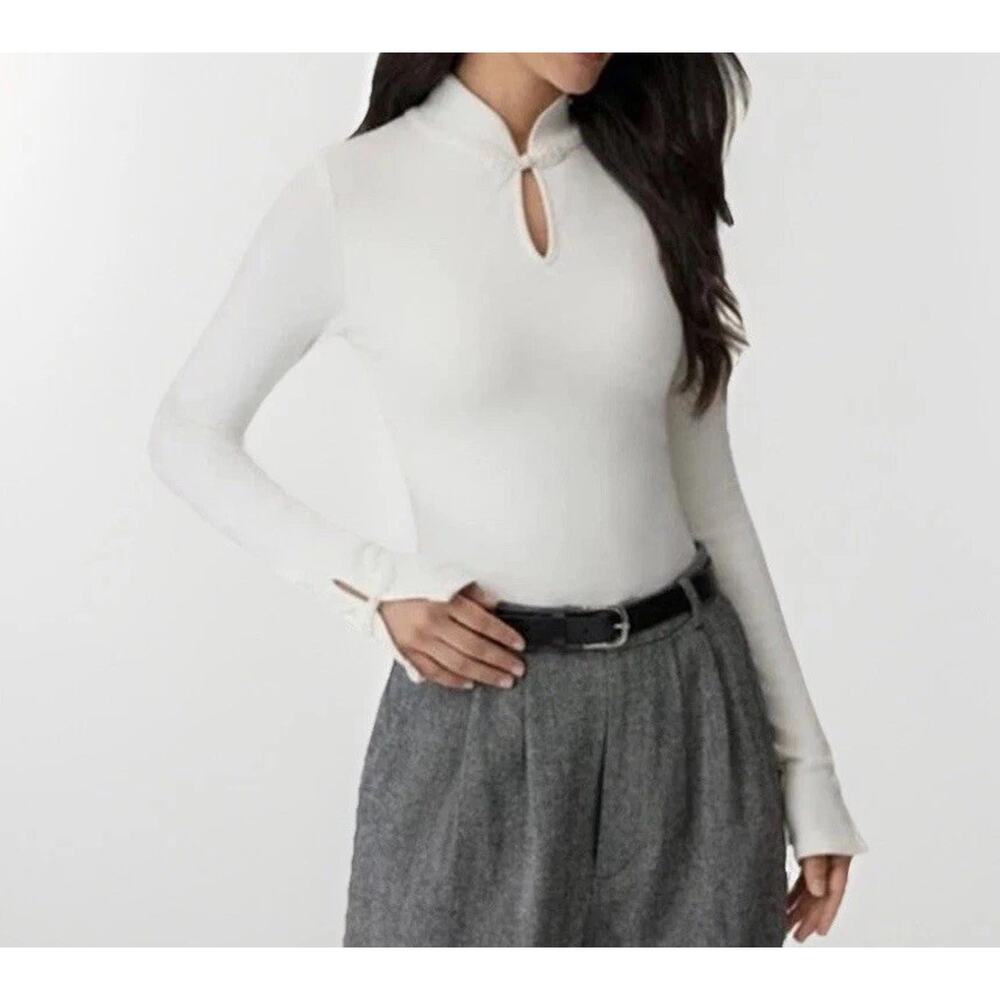 OGL White Long Sleeve Keyhole Mock Neck Top